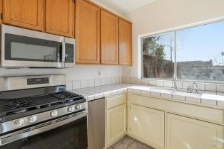 Single Family Residence, Rainier circle, Petaluma, CA 94954 - 11