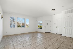 Single Family Residence, Rainier circle, Petaluma, CA 94954 - 4