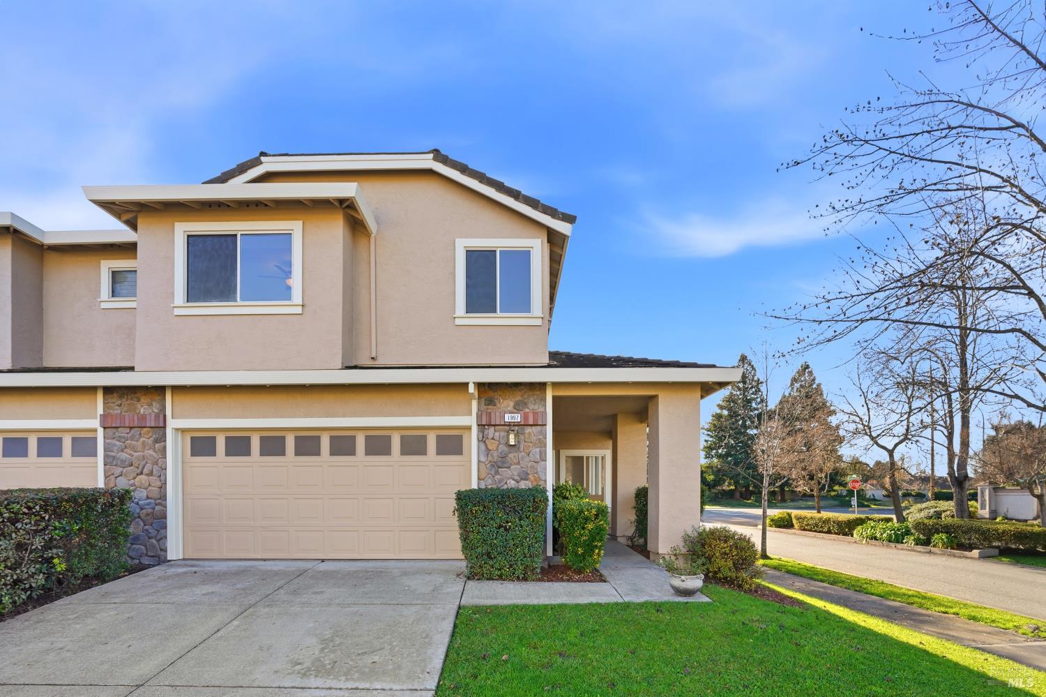 Single Family Residence, Rainier circle, Petaluma, CA 94954 - 1