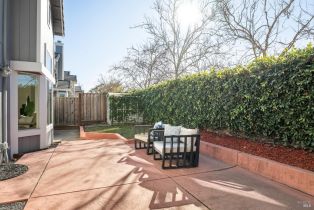 Single Family Residence, Flametree circle, Windsor, CA 95492 - 24
