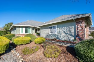 Single Family Residence,  Singing Brook circle, Santa Rosa, CA 95409 - 4