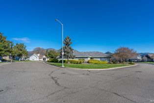 Single Family Residence,  Singing Brook circle, Santa Rosa, CA 95409 - 36