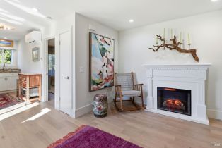 Condominium,  Petaluma boulevard, Petaluma, CA 94952 - 6