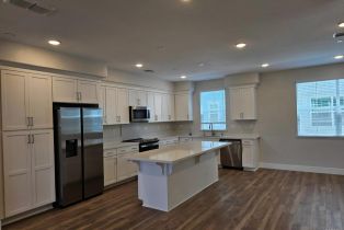 Townhouse,  Pear Tree terrace, Napa, CA 94558 - 2