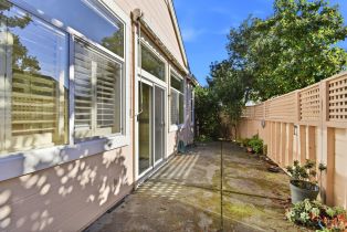 Single Family Residence,  Pine Valley drive, Santa Rosa, CA 95409 - 33