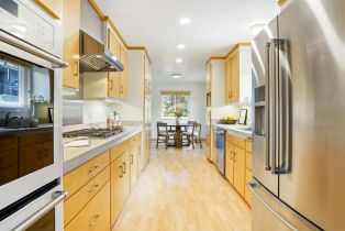 Single Family Residence,  Meadowglen drive, Petaluma, CA 94952 - 6