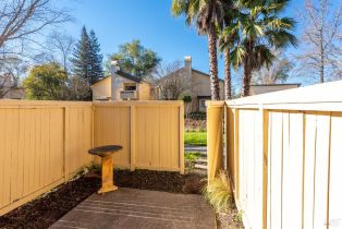 Condominium,  Woodlake drive, Santa Rosa, CA 95405 - 29