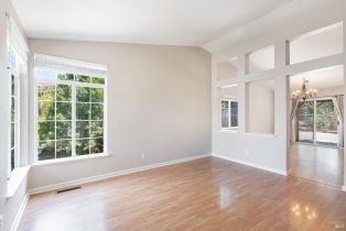 Single Family Residence,  Foothill drive, Windsor, CA 95492 - 4