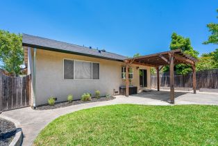 Single Family Residence,  Foothill drive, Windsor, CA 95492 - 11