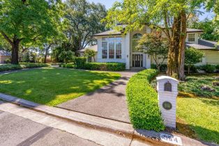 Single Family Residence, 934 Fairway Dr, Sonoma, CA  Sonoma, CA 95476