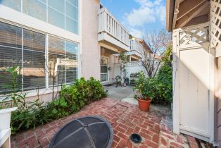 Townhouse,  Burgundy court, Petaluma, CA 94954 - 25