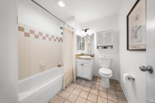 Townhouse,  Burgundy court, Petaluma, CA 94954 - 11