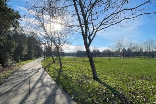 Townhouse,  Burgundy court, Petaluma, CA 94954 - 30