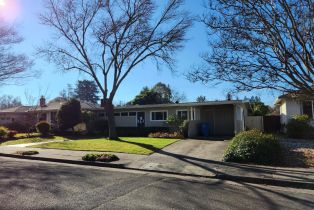 Single Family Residence, 1644 Julianne Pl, Santa Rosa, CA  Santa Rosa, CA 95404