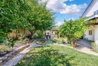 Single Family Residence,  Cottage court, Cloverdale, CA 95425 - 42