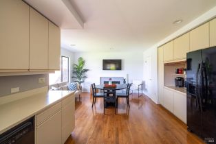 Single Family Residence,  Lakewood drive, Windsor, CA 95492 - 26