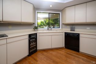 Single Family Residence,  Lakewood drive, Windsor, CA 95492 - 21