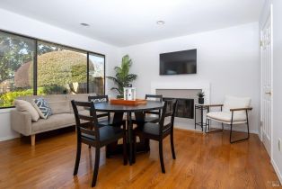 Single Family Residence,  Lakewood drive, Windsor, CA 95492 - 23