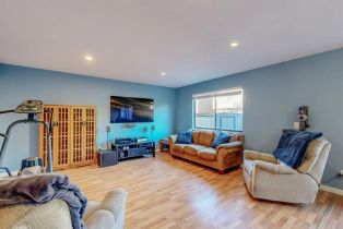 Single Family Residence, Bond place, Windsor, CA 95492 - 8