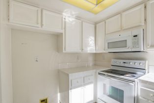 Condominium,  Pike drive, Napa, CA 94558 - 7