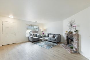 Single Family Residence, Falcon way, Healdsburg, CA 95448 - 4