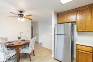 Single Family Residence, Falcon way, Healdsburg, CA 95448 - 10