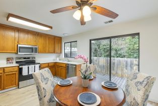 Single Family Residence, Falcon way, Healdsburg, CA 95448 - 7