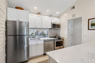 Condominium,  Fairways drive, Napa, CA 94558 - 8