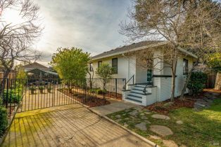 Single Family Residence, 2019 Brown St, Napa, CA  Napa, CA 94559