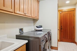 Single Family Residence,  Park Vista court, Santa Rosa, CA 95405 - 36