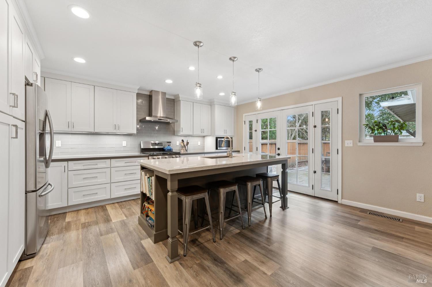 Single Family Residence, Riverside drive, Sonoma, CA 95476 - 1