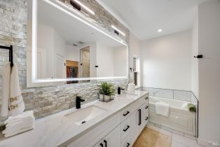 Single Family Residence,  Viewpointe circle, Santa Rosa, CA 95403 - 26