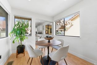 Townhouse, Fountain Grove circle, Napa, CA 94558 - 17