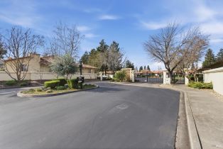 Townhouse, Fountain Grove circle, Napa, CA 94558 - 39