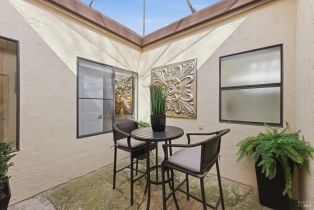 Townhouse, Fountain Grove circle, Napa, CA 94558 - 24