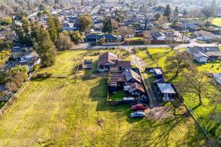 Single Family Residence, 985 Gumview Rd, Windsor, CA  Windsor, CA 95492