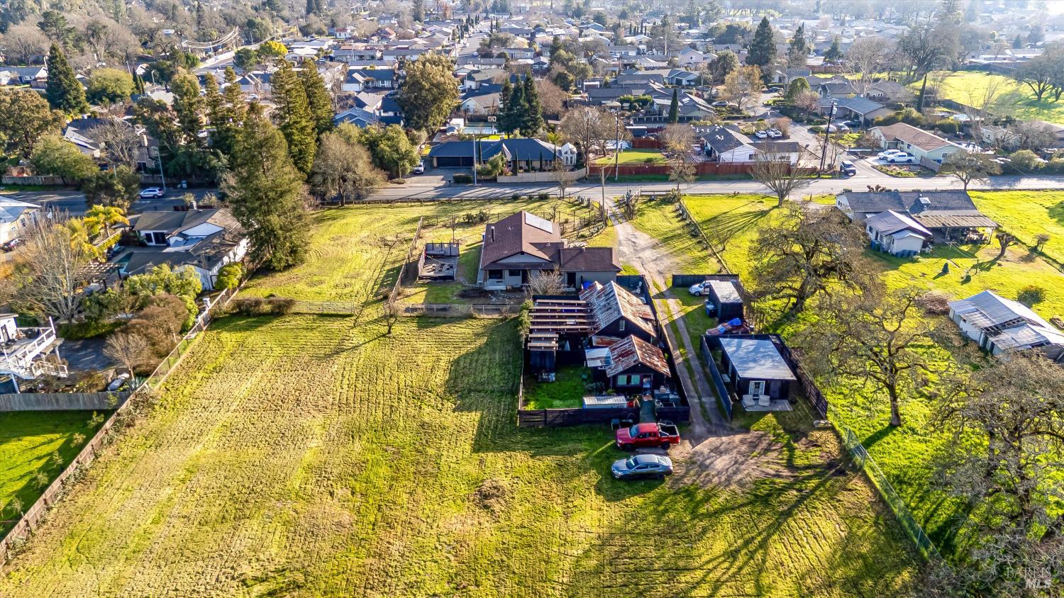 Single Family Residence, Gumview road, Windsor, CA 95492 - 1