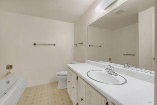 Condominium,  Pythian road, Santa Rosa, CA 95409 - 18