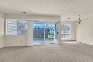Condominium,  Pythian road, Santa Rosa, CA 95409 - 10