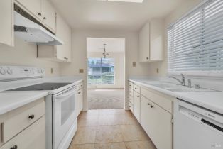 Condominium,  Pythian road, Santa Rosa, CA 95409 - 6