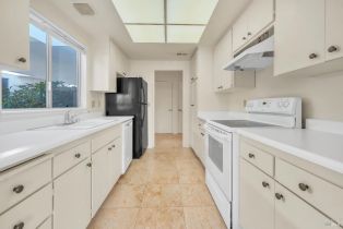 Condominium,  Pythian road, Santa Rosa, CA 95409 - 3