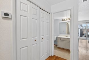 Condominium,  Elbridge avenue, Cloverdale, CA 95425 - 16