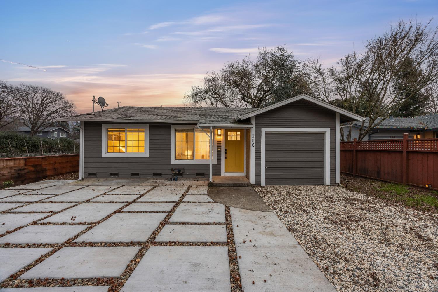 Single Family Residence, Maple avenue, Kenwood, CA 95452 - 1