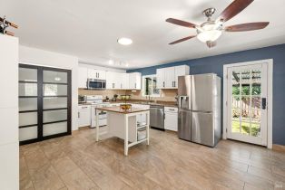 Single Family Residence,  Grace court, Cloverdale, CA 95425 - 4