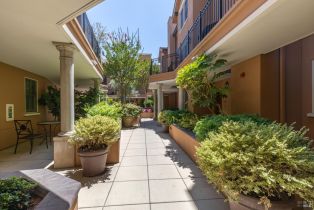 Condominium,  Main street, Napa, CA 94559 - 25