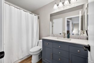 Single Family Residence,  Othello court, Windsor, CA 95492 - 25