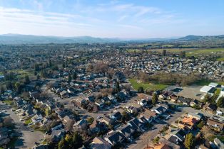 Single Family Residence,  Othello court, Windsor, CA 95492 - 45