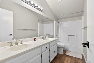 Single Family Residence,  Othello court, Windsor, CA 95492 - 29