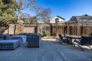 Single Family Residence,  Othello court, Windsor, CA 95492 - 41