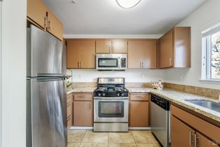 Single Family Residence, Quarry ridge, Healdsburg, CA 95448 - 9